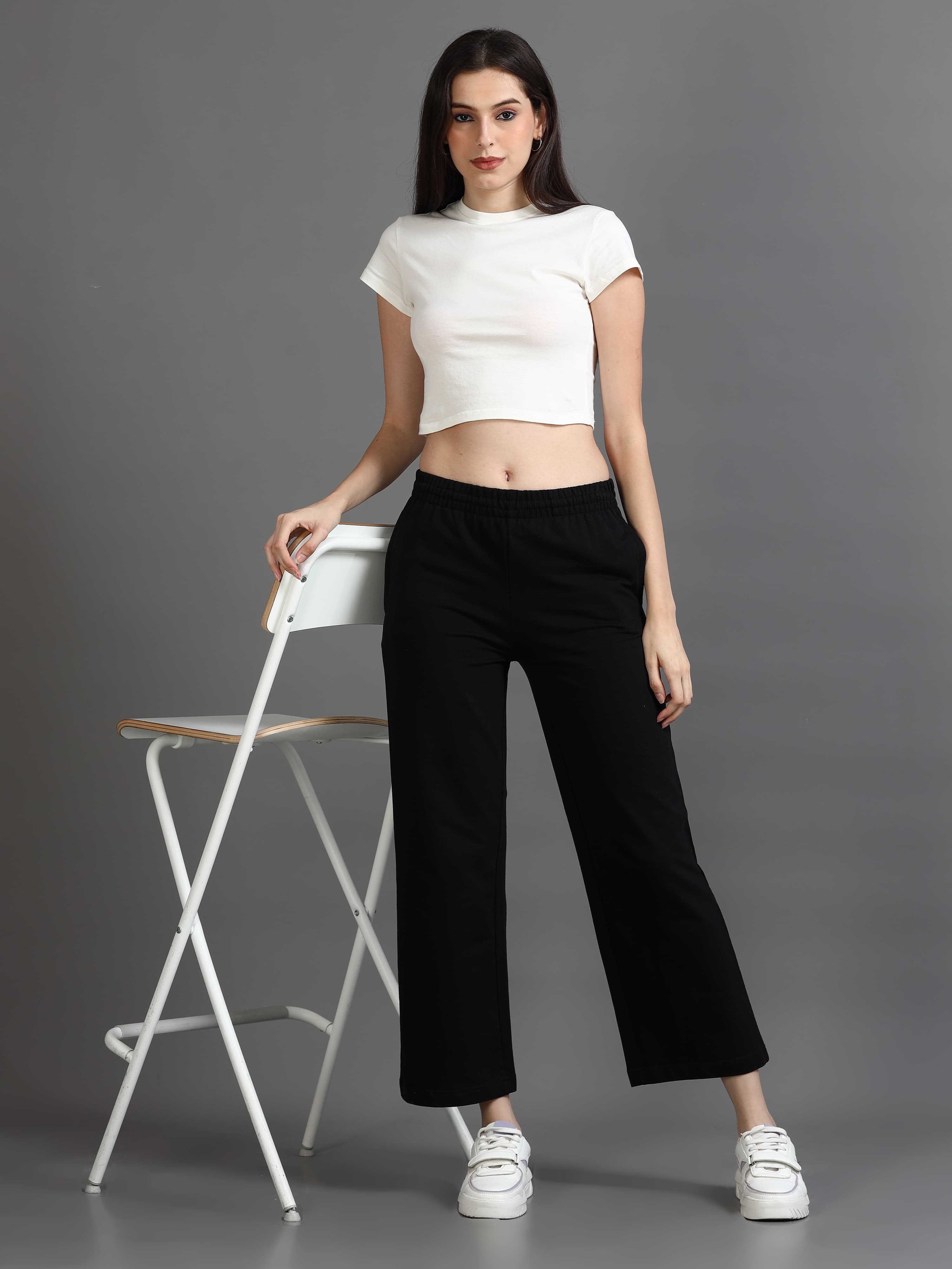 Women Cotton Plain Round Neck Half Sleeve Crop Top
